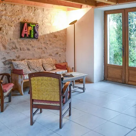 Nyaraló Gorgeous Home In Sauzet With Swimming Pool *