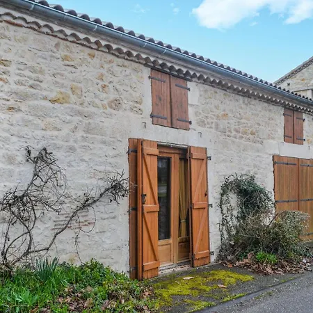Nyaraló Gorgeous Home In Sauzet With Swimming Pool *