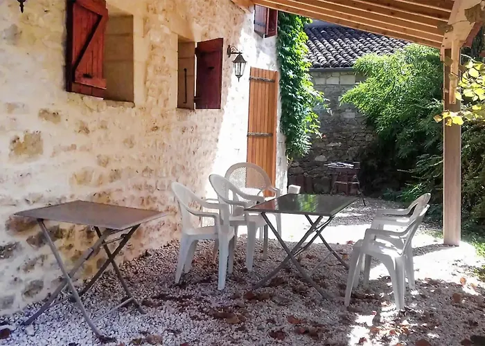 Awesome In With Kitchen * Sauzet (Lot)